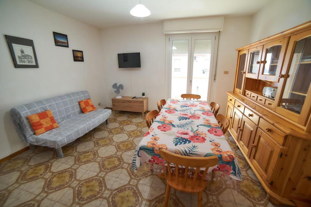 La Perla Bianca - Alghero Lido, Vicino Al Mare Luaran gambar
